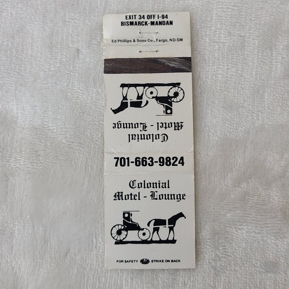 Matchbook Cover Colonial Motel Lounge Bismarck Mandan ND North Dakota - Picture 3 of 4